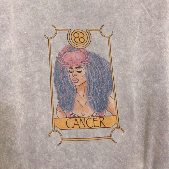 Z Supply Washed Grey Zodiac Cancer Short Sleeve Graphic T Shirt Medium - Picture 2 of 9